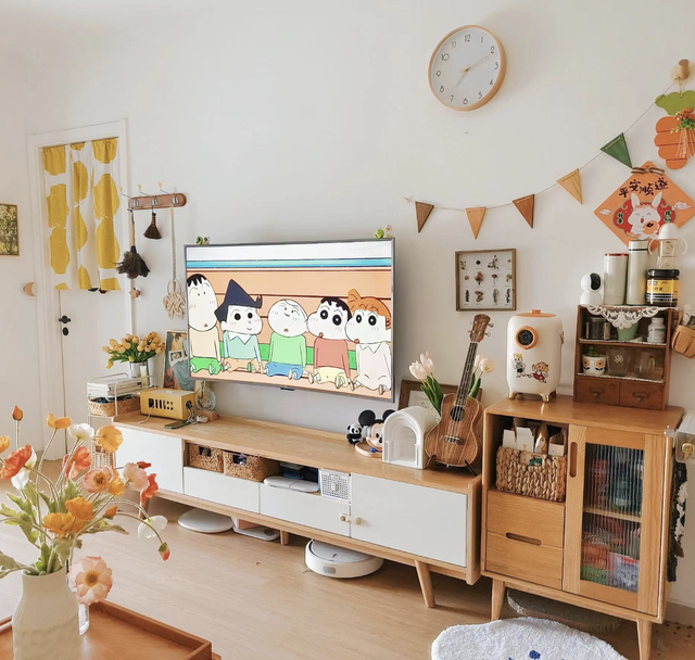 Dồn hết tiền tiết kiệm mua nh&agrave;, cặp vợ chồng tự tay lột x&aacute;c căn hộ cũ đơn điệu - Ảnh 3.