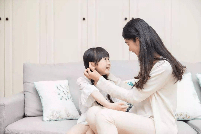 Con bước vào thời kì khủng hoảng, người mẹ thông minh sẽ không quát mắng mà làm theo 5 cách này - Ảnh 1.