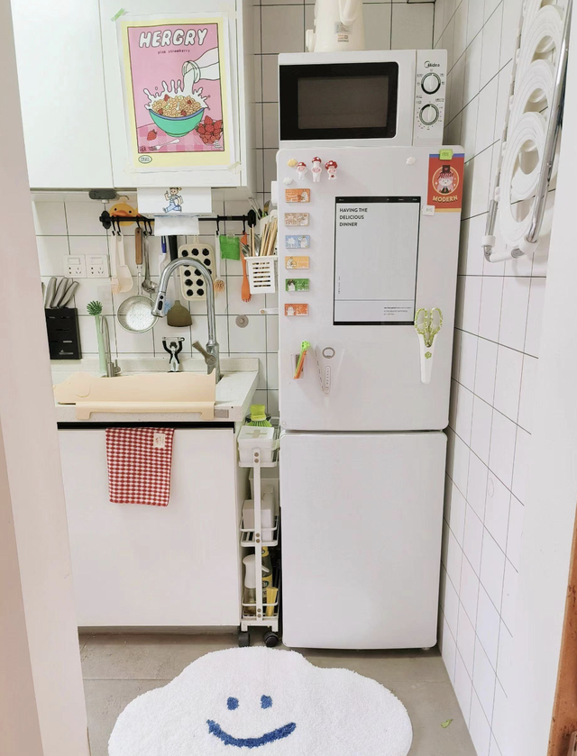 Dồn hết tiền tiết kiệm mua nh&agrave;, cặp vợ chồng tự tay lột x&aacute;c căn hộ cũ đơn điệu - Ảnh 8.