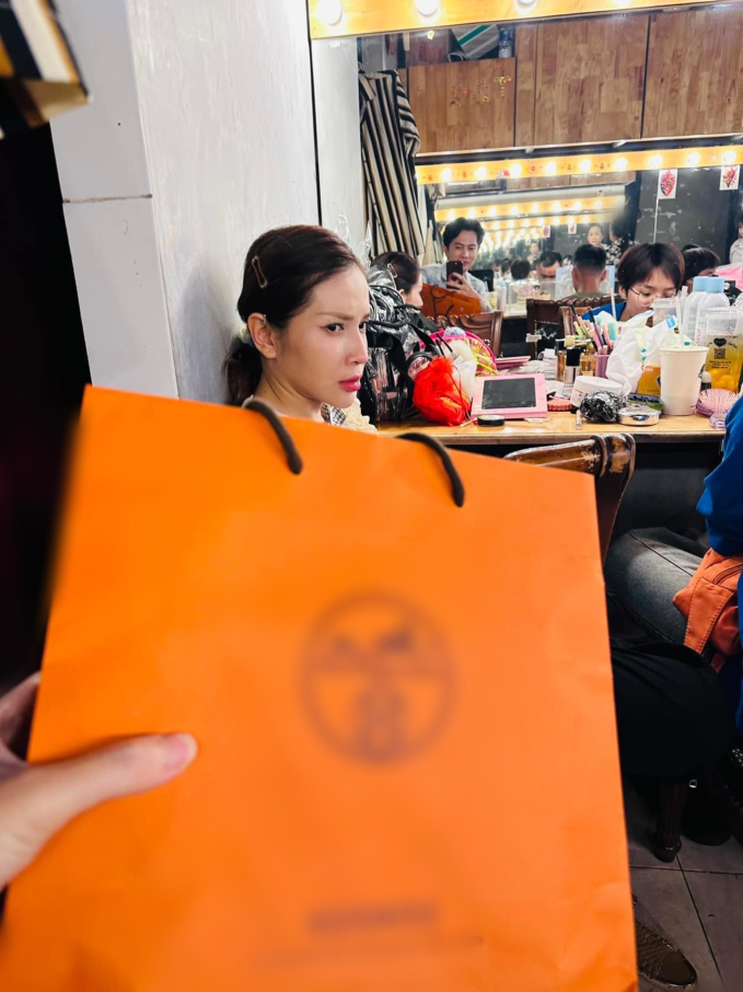 Giữa l&uacute;c vướng tin hẹn h&ograve;, Huỳnh Phương c&ocirc;ng khai được Khả Như l&agrave;m 1 việc đặc biệt trong ng&agrave;y sinh nhật - Ảnh 3.