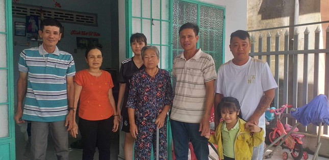L&agrave;m căn cước c&ocirc;ng d&acirc;n, ph&aacute;t hiện anh trai sau gần 40 năm mất t&iacute;ch - Ảnh 2.