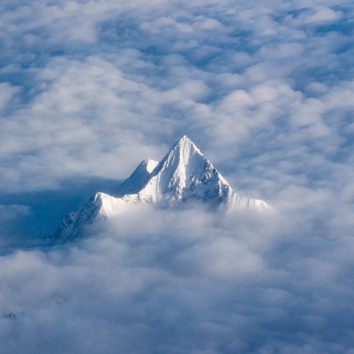 Bí ẩn về cấu trúc rỗng và kho báu bí ẩn bên trong dãy Himalaya