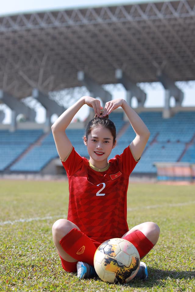 Hotgirl U19 nữ Việt Nam bất ngờ giải nghệ lấy chồng - Ảnh 6.
