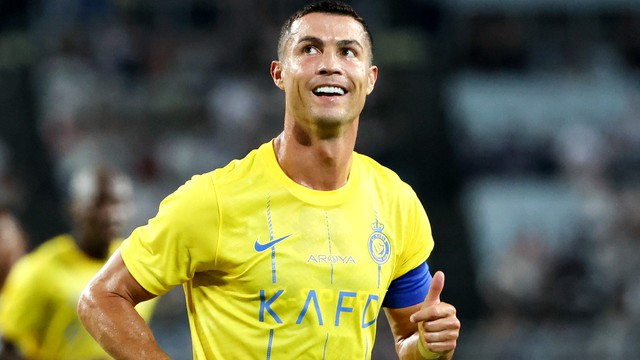 Ronaldo thừa nhận tranh cãi về cầu thủ hay nhất lịch sử không chấm dứt dù Messi có vô địch World Cup - Ảnh 2.