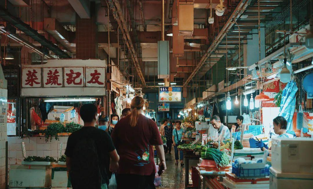 Blogger chia sẻ một ngày ăn chơi xả láng tại quận nghèo nhất Hồng Kông (Trung Quốc): Trả giá thoải mái, thứ gì cũng có! - Ảnh 17.