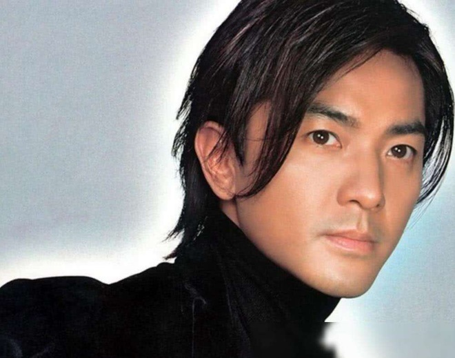 Tạo hình cổ trang của các nam diễn viên TVB: Lâm Phong hay Trần Hạo Dân đẹp  trai nhất?