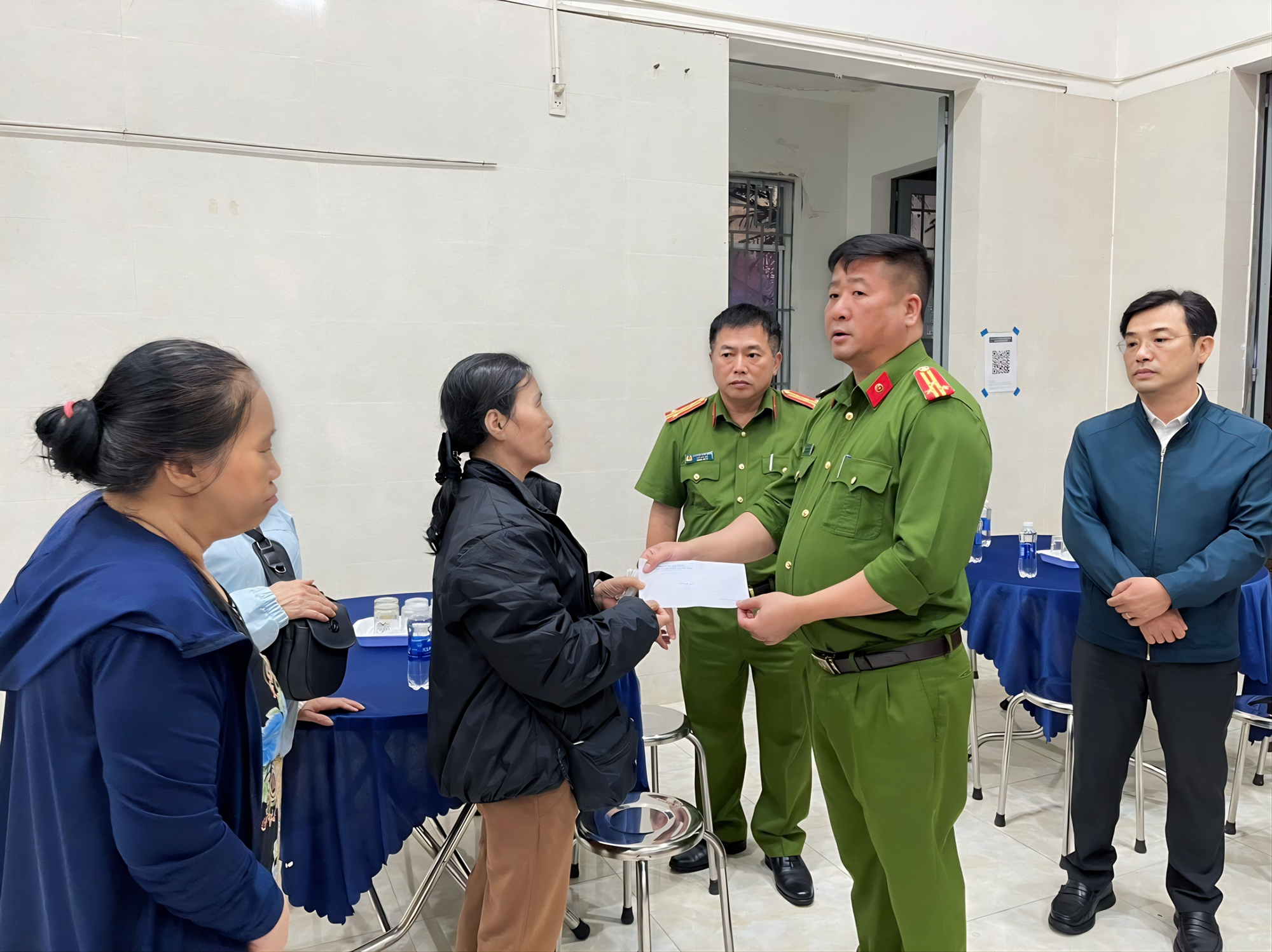 Hoàn cảnh éo le của bảo vệ ngân hàng bị đâm chết: Cuộc sống khó khăn, sống xa vợ con - Ảnh 4. Hoàn cảnh éo le của bảo vệ ngân hàng bị đâm chết: Cuộc sống khó khăn, sống xa vợ con - Ảnh 4.