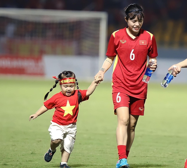 Cuộc sống hôn nhân sau 6 năm của cựu tuyển thủ U23 Việt Nam và đàn chị đội tuyển nữ Việt Nam - Ảnh 8.