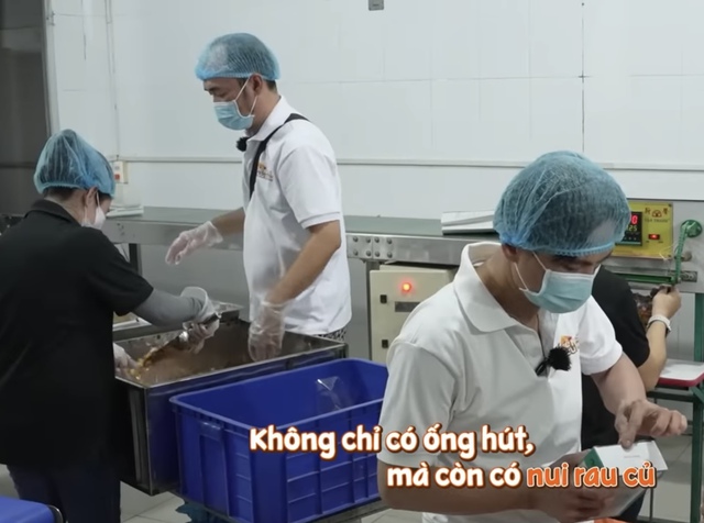 Huy Khánh chật vật làm bốc vác mưu sinh tại Đồng Tháp, Tiến Luật suýt bị chấn thương trật cổ - Ảnh 10.