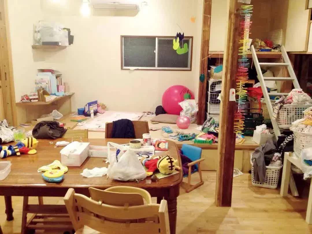 Những ngôi nhà bừa bộn thường có xu hướng tích trữ 5 món đồ này