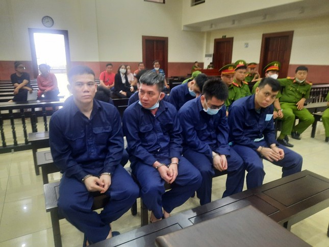 Y án 18 năm tù với nữ Việt kiều trong vụ truy sát Quân xa lộ - Ảnh 2.