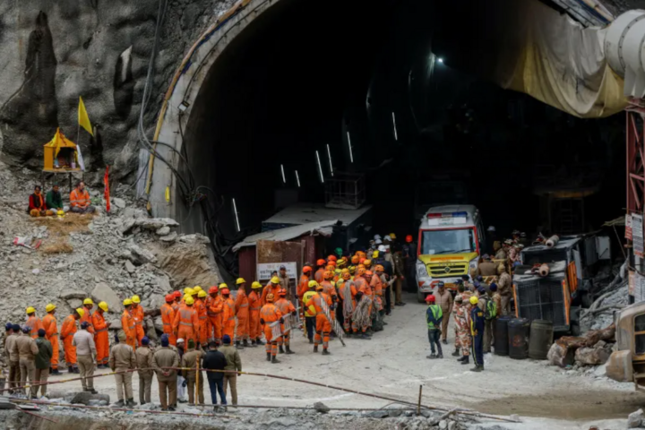 Hành trình giải cứu 41 công nhân mắc kẹt 16 ngày dưới lòng đất ở Ấn Độ