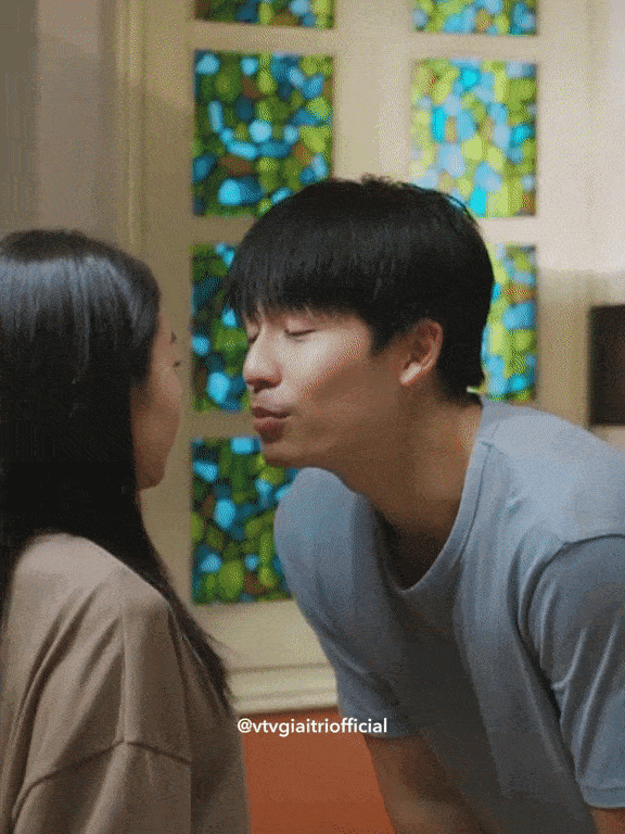 Cảnh phim Việt giờ vàng hút triệu view vì nữ chính ngại ngùng quá đáng yêu, netizen xem mà đồng loạt muốn có bồ - Ảnh 5.