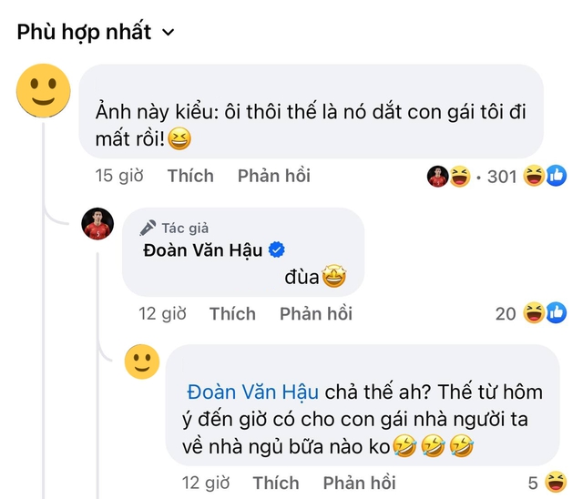 Ánh mắt bố vợ trao ái nữ cho Văn Hậu hot lên, cầu thủ đáp sao khi bị bảo “dắt con gái đi mất?” - Ảnh 4.