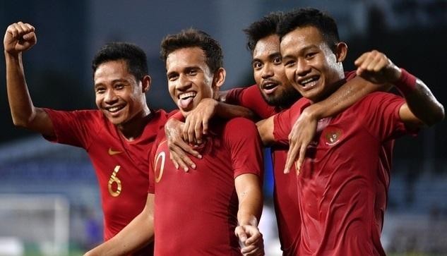 Indonesia gọi loạt sao châu Âu đấu Việt Nam ở vòng loại World Cup 2026 - Ảnh 1.