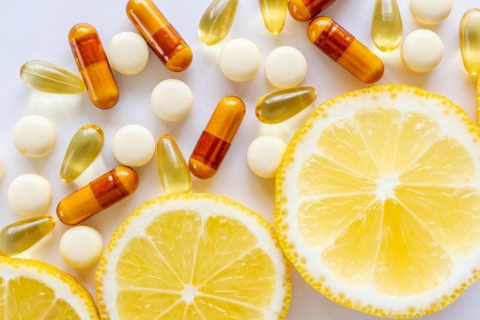 4 loại vitamin tốt nhất được bác sĩ khuyên dùng để nâng cao miễn dịch, tránh xa virus gây bệnh - Ảnh 2.