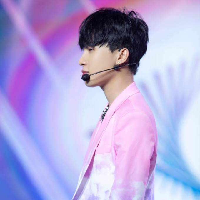 Sau khi g&acirc;y x&ocirc;n xao với h&igrave;nh ảnh gầy g&ograve; kh&ocirc;ng muốn ăn uống, Jack lộ diện kh&aacute;c một trời một vực - Ảnh 2.