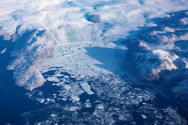 Sông băng tan chảy ở Greenland đe dọa mực nước biển dâng cao