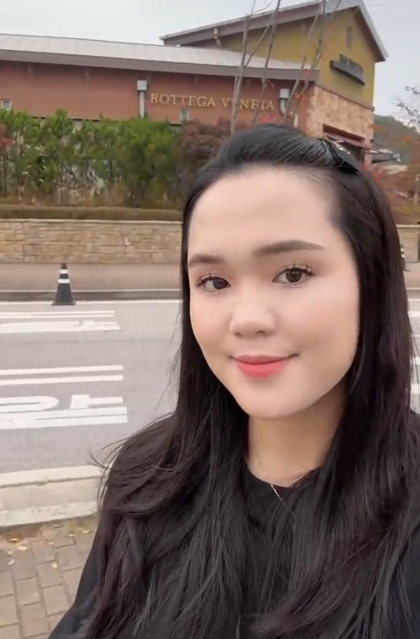 Quỳnh Anh chi 4 triệu tiền taxi đi mua quà tặng Duy Mạnh và các con, liệu có đáng? - Ảnh 1.