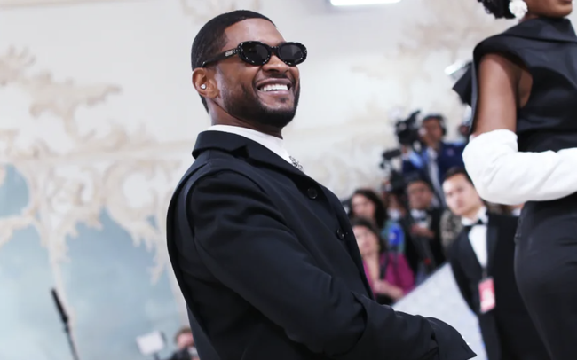 Usher sẽ mang sân khấu Super Bowl 2024 lên tầm cao mới - Ảnh 1.