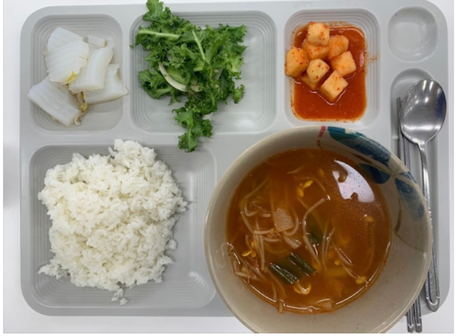 Soi cơm canteen trường ĐH số 1 Hàn Quốc: Cực ngon và đầy đặn, có suất chỉ 19 nghìn đồng! - Ảnh 9.