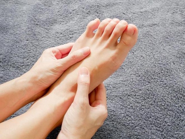 Phát hiện những dấu hiệu bất thường ở chân, có thể bạn đã mang bệnh nguy hiểm - Ảnh 1.