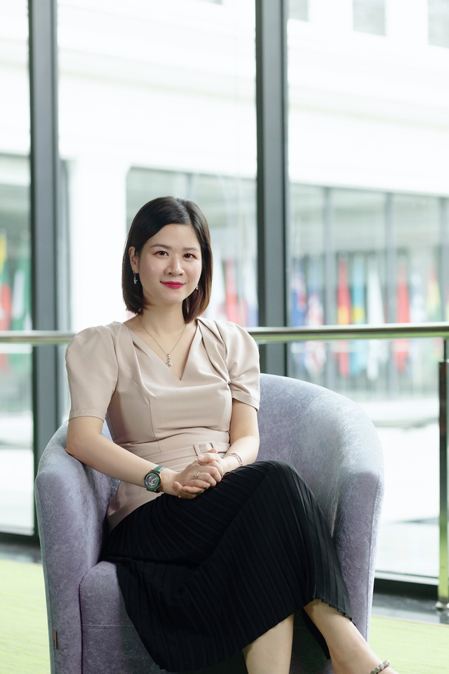 Gala Human Act Prize 2023: Nghệ sĩ Xuân Bắc chia sẻ xúc động, Giám đốc điều hành quỹ VinFuture và CMO One Mount cũng góp mặt - Ảnh 2.