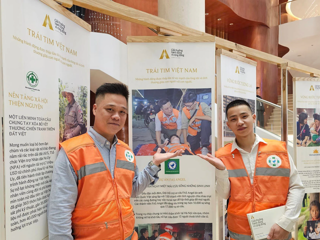 Xuất hiện tại Gala Human Act Prize 2023, đội trưởng FAS Angel nghẹn ng&agrave;o: T&ocirc;i mặc chiếc &aacute;o đồng phục d&ugrave; đi bất cứ đ&acirc;u, đ&oacute; l&agrave; niềm tự h&agrave;o! - Ảnh 1.