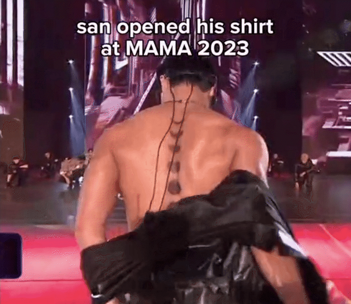 Hot rần rần khoảnh khắc nam thần tượng cởi &aacute;o khoe body vạm vỡ n&oacute;ng bỏng, d&agrave;n idol gen 4 phản ứng đầy phấn kh&iacute;ch! - Ảnh 3.