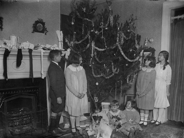 Những bức ảnh 'hoài cổ' về Giáng sinh khiến nhiều người nhìn qua đã thấy bồi hồi, kỷ niệm nhanh chóng ùa về