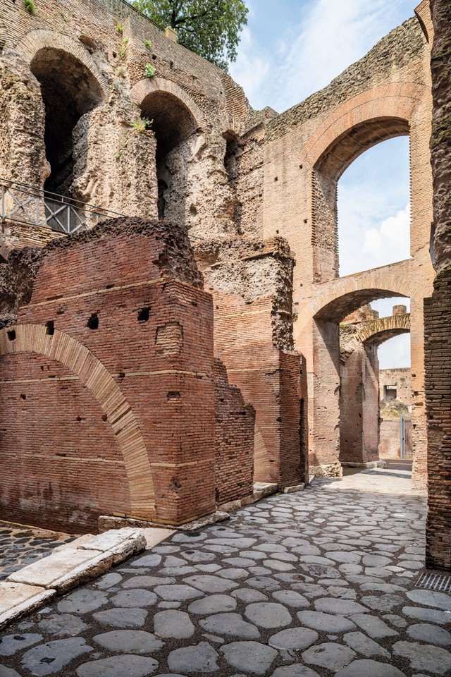 Cung điện La Mã cổ đại 'thức dậy' sau 50 năm quên lãng