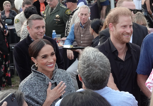 Harry v&agrave; Meghan muốn chuyển nh&agrave; để sửa chữa mọi thứ - Ảnh 2.