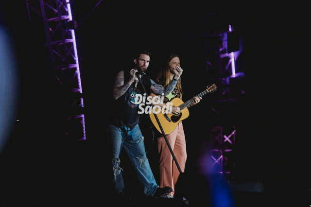 75 phút thăng hoa của Maroon 5 tại Phú Quốc: Bữa tiệc âm nhạc thịnh soạn cùng loạt khoảnh khắc không thể nào quên! - Ảnh 8.