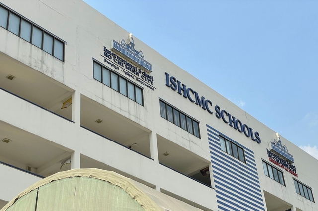 V&ocirc; t&igrave;nh flex trường của con, Lệ Quy&ecirc;n khiến netizen trầm trồ, học ph&iacute; sương sương gần 1 tỷ/năm - Ảnh 3.