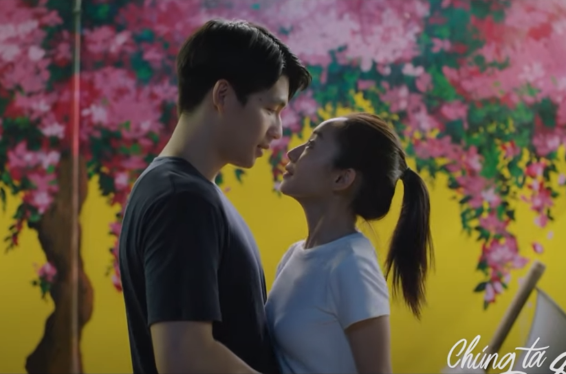Phim Việt giờ vàng có cảnh hôn hút triệu view vì khiến netizen choáng váng, đóng đạt cứ như phim giả tình thật - Ảnh 1.