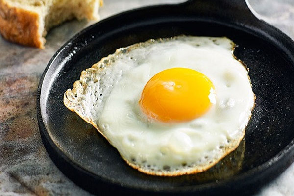 Nền Thịt Nguội Và Trứng Trứng ốp La Bữa ăn đỏ Hình Chụp Và Hình ảnh Để Tải  Về Miễn Phí - Pngtree