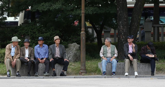 Tuổi thọ trung bình của người Hàn Quốc lần đầu tiên giảm trong hơn 3 thập kỷ