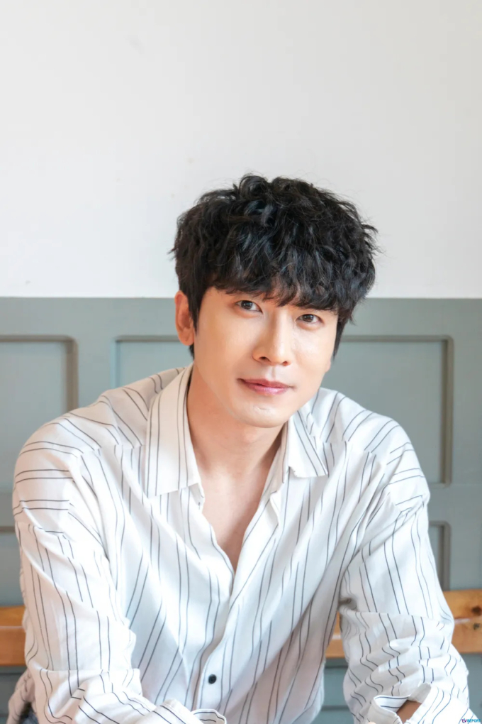 Nam Di N Vi N Sung Tae Joon Nh P Vi N Kh N C P V B Ki M M Tr Ng U Photo 2 