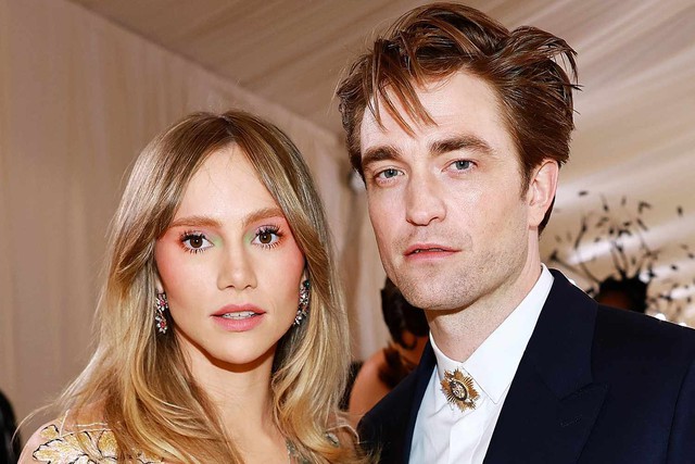 Robert Pattinson đã đính hôn, nàng mẫu Suki Waterhouse khoe luôn nhẫn kim cương khủng? - Ảnh 4.