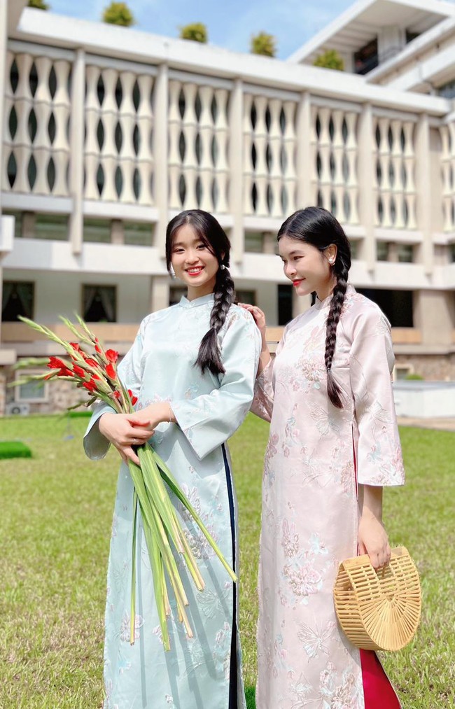 Chọn dáng áo dài để nàng vai u thịt bắp diện đẹp, thon thả trong Tết này - Ảnh 4.