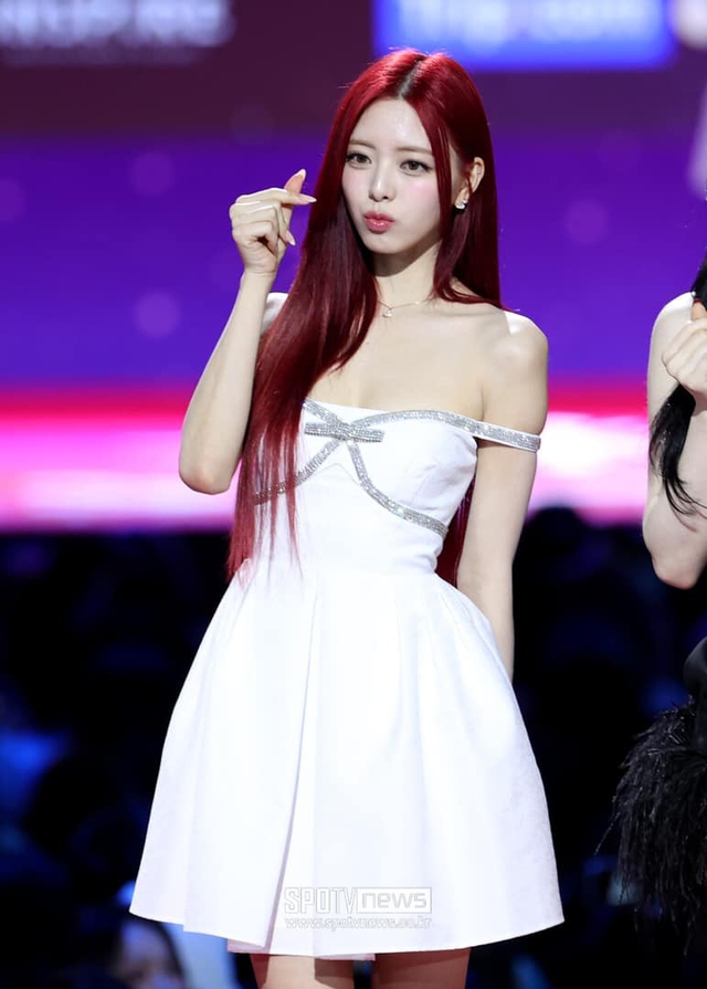 2 idol Gen 4 chơi lớn cover hit Jungkook & Jennie: Yeonjun (TXT) đẳng cấp, em &uacute;t ITZY c&oacute; c&ograve;n bị ch&ecirc; giọng chua? - Ảnh 1.