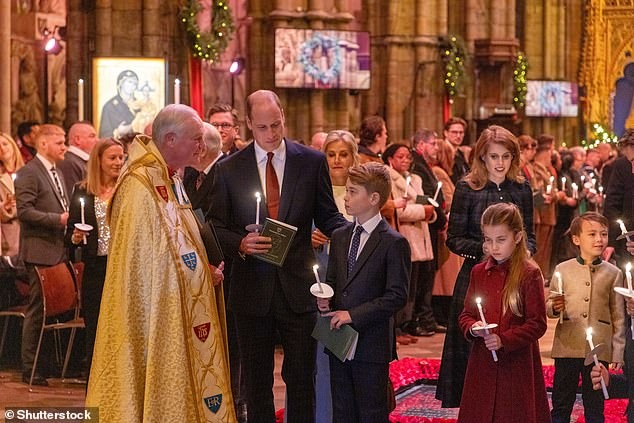 Con trai út nhà William và Kate lại làm tan chảy trái tim người hâm mộ trong khoảnh khắc đáng yêu khi nhắc đến lá thư của ông già Noel - Ảnh 4.
