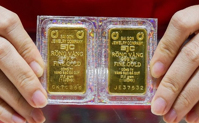 Chưa từng có trong lịch sử: 78,5 triệu đồng/lượng vàng - Ảnh 1.