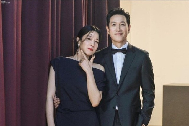 Đang chịu tang chồng, vợ Lee Sun Kyun lại nhận thêm tin buồn khiến netizen lo lắng: Vững tâm nhé chị ơi! - Ảnh 2.