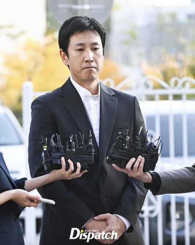 Báo Hàn cáo buộc cố diễn viên Lee Sun Kyun là vật hiến tế cho cảnh sát và truyền thông - Ảnh 3.