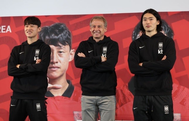 Tuyển Hàn Quốc triệu tập đội hình mạnh nhất lịch sử tham dự Asian Cup 2023 - Ảnh 1.
