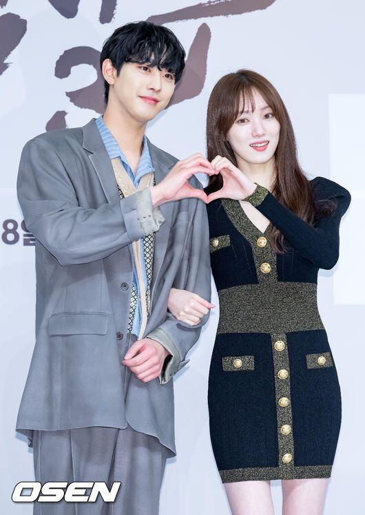 Nghi vấn Ahn Hyo Seop - Lee Sung Kyung mới là cặp đôi 1/1 của Dispatch, nguyên nhân là từ “hint” cực xịn này ở SBS Drama Awards - Ảnh 5.