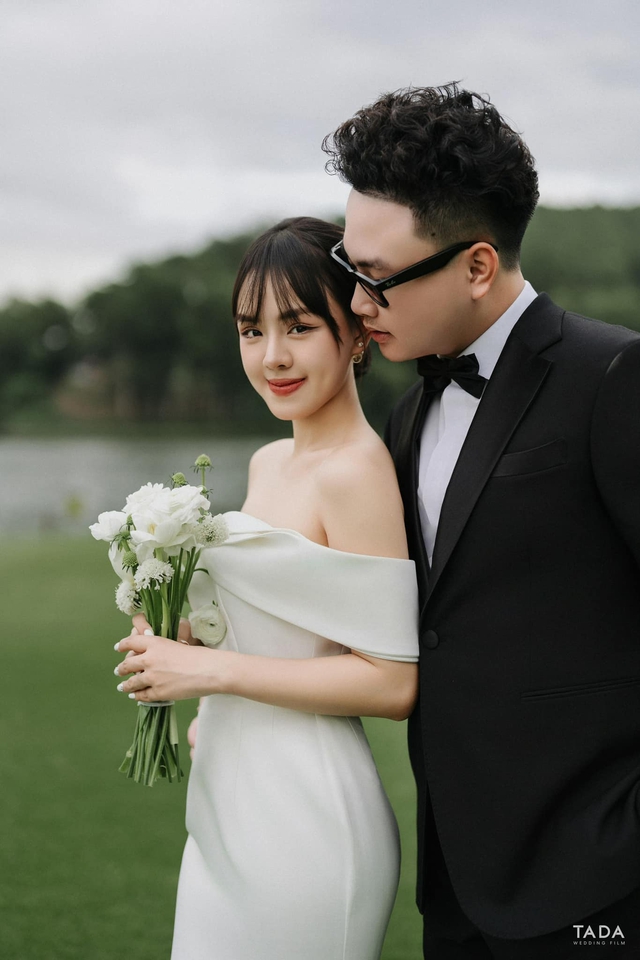 MC xinh đẹp làng game tổ chức hôn lễ ở Việt Nam sau tuần trăng mật đi 8 nước châu Âu - Ảnh 1.