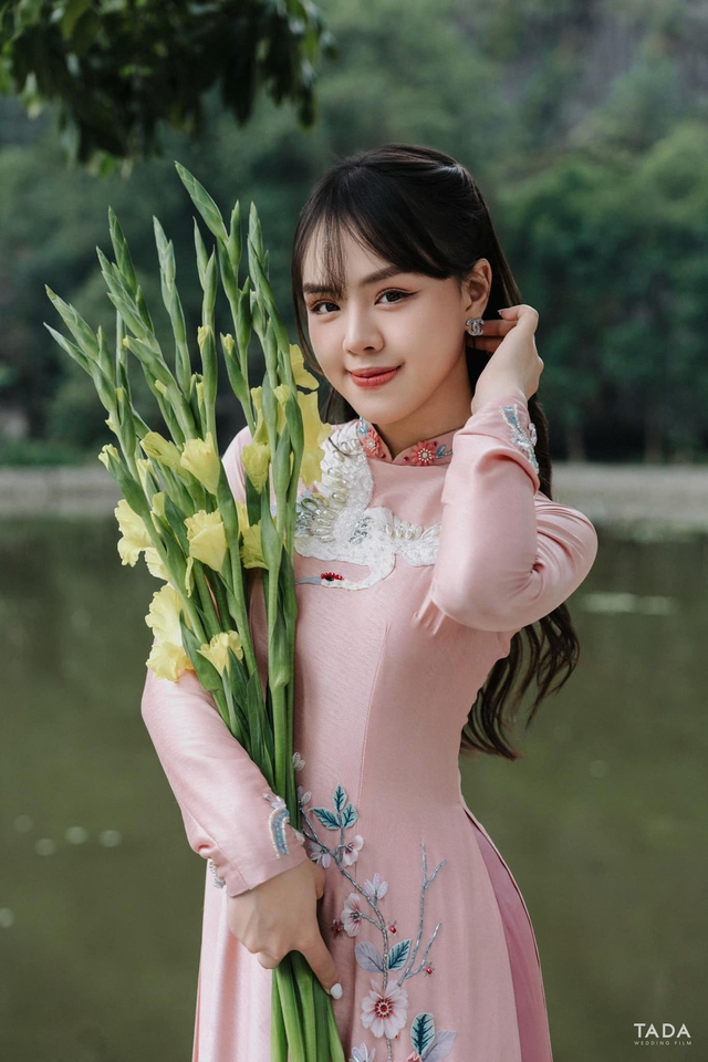 MC xinh đẹp làng game tổ chức hôn lễ ở Việt Nam sau tuần trăng mật đi 8 nước châu Âu - Ảnh 6.