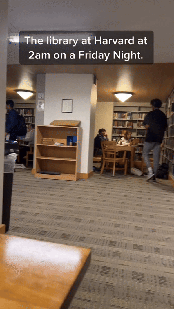 Sinh viên bóc trần sự thật bên trong thư viện Harvard lúc nửa đêm: Đừng bao giờ thắc mắc sao trường toàn tỷ phú! - Ảnh 3.